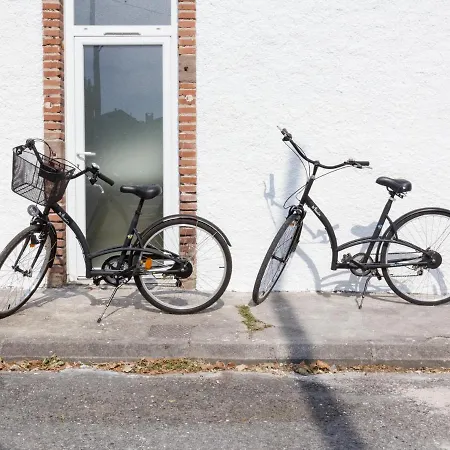 Le Passage - Lumineux A La Madeleine * Αλμπί